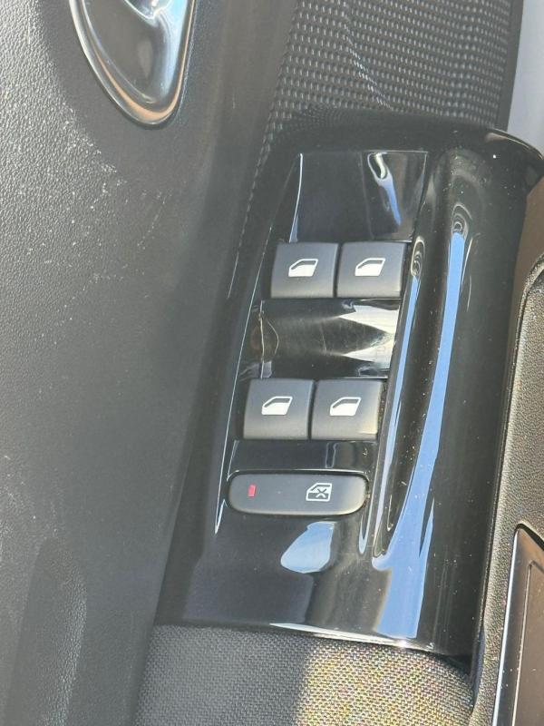 Car Thumb